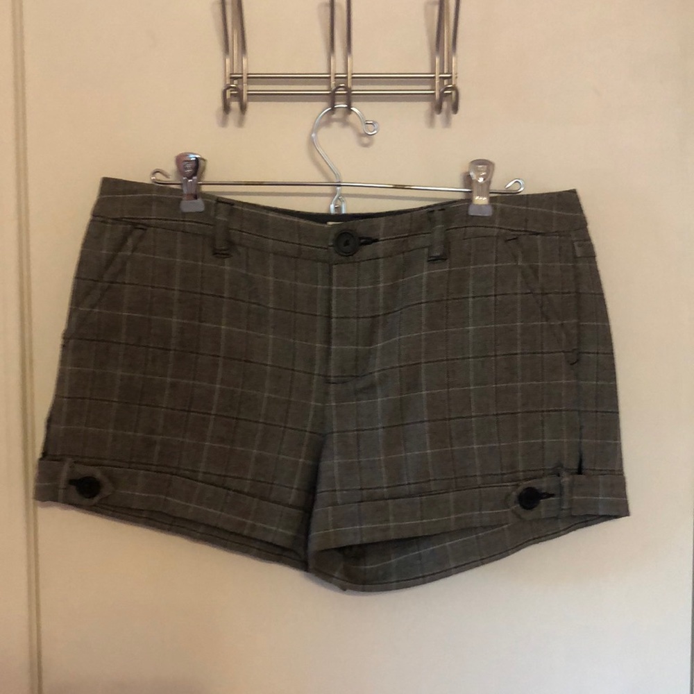 Old Navy Black/White Plaid Short, Low Rise